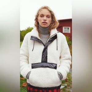 Moose Knuckles Avonhurst Sherpa Pullover Ivory Black